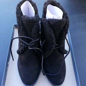 Women's Black Winter Boots. Sizes 6 & 7.5